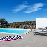 North Shore Villas, Villa Makai, Heated & Shared Pool