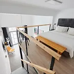 Artist'S Loft In The Centre Of Santa Cruz
