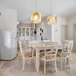 Villa 87