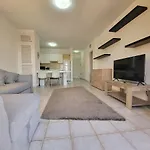 Atlantic Serenity Suites By Eden Rentals