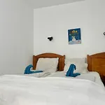 Apartment With Beautiful View, Pool, Aircon - Puerto Rico