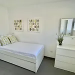 The Retreat House - Private Pool
