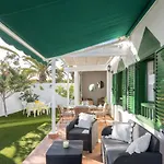 Luxury Bungalow - Private Terrace - Pool - Aircon