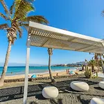 Lanzahost Gibshouses Playa Bastian