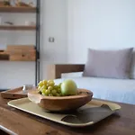 Cozy 1 Bedroom Apartment With Sea View