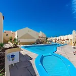 Mareverde Poolview Studio O006