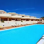 Riviera Park 7A - Air Con- Wi-Fi- Uk Channels- 5 Minutes Walking From The Sea