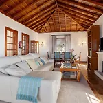 Casa 1700 Los Quemados