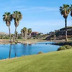 Par 4 Villa 9