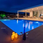 Villa Sapphire By Villa Plus