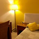 Estudio Privado In Los Gigantes