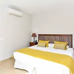 Par 4 Villa 9