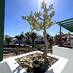 Casa Baxter - 1 Bedroom Apartment In Matagorda With Communal Pool