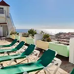 Family Apartment Close To The Sea