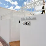 Lovely 3-Bed Villa In Puerto Del Carmen