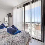 Ferienwohnung Tower Penthouse Parque Santiago I