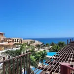 Casa Dina