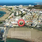 Cozy Main Square And Beachfront 3-Bedrooms Apartment