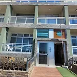 Lindamar Canteras Beach House