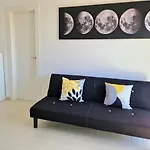 Habitacion Privada En Apartamento Moderno Compartido Cerca De La Playa Y Aeropuerto