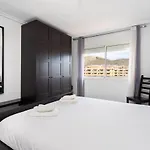 Black And White Apartment Free Wifi