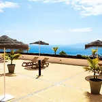 Rooftop Apartment With Ocean View And Heated Pool