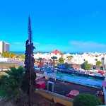 Apartment Near The Ocean