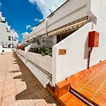 Exclusive Francy'S Apartment In Garden City, Sant'Eugenio