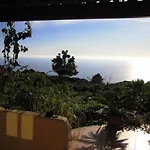Luna - Finca Manana