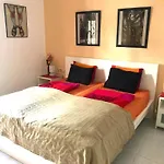 Sol Valor Suite 50