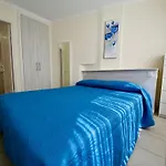 Cozy Seaside Apartment 215 In Parque Santiago 2