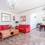 Villa Lory