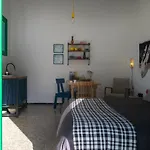 Hektor - Farm, Arts & Suites