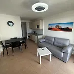 Alexander Home, Los Cristianos