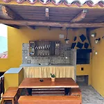 Tradicional Casa Canaria Con Piscina Y Vistas Al Teide