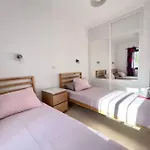 Pelicano Club 303 - 2 Bedroom Apartment In Puerto Del Carmen, Lanzarote