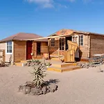 Alaia Tiny House Between Volcanoes And Beach Breaks