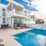 Villa Maracuya