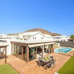 Villa Alhambra By Villa Plus