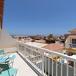 Apartamento En El Castillo Con Piscina
