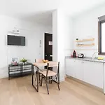 Mahostly Apartamento Comillas Se