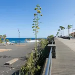 Home2Book Stunning Beachfront House With Sea Views