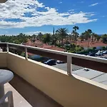 Las Camelias Apartments V19