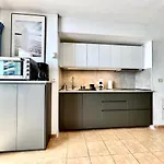 Beachfront Apartment With Ocean Views