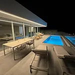 Villa Jan With Heated Pool