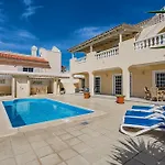 Villa El Yuka With Heated Pool