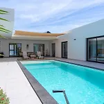 Maison Au Pied Du Calderon Hondo Avec Piscine Chauffee