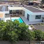 Maison Au Pied Du Calderon Hondo Avec Piscine Chauffee