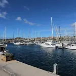 The Captains Locker - 30Ft Yacht