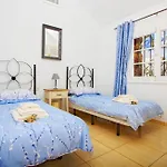 Exceptional 3 Bedroom Villa Adsey -Short Walk To Town - By Lanzarote Leisure Villas